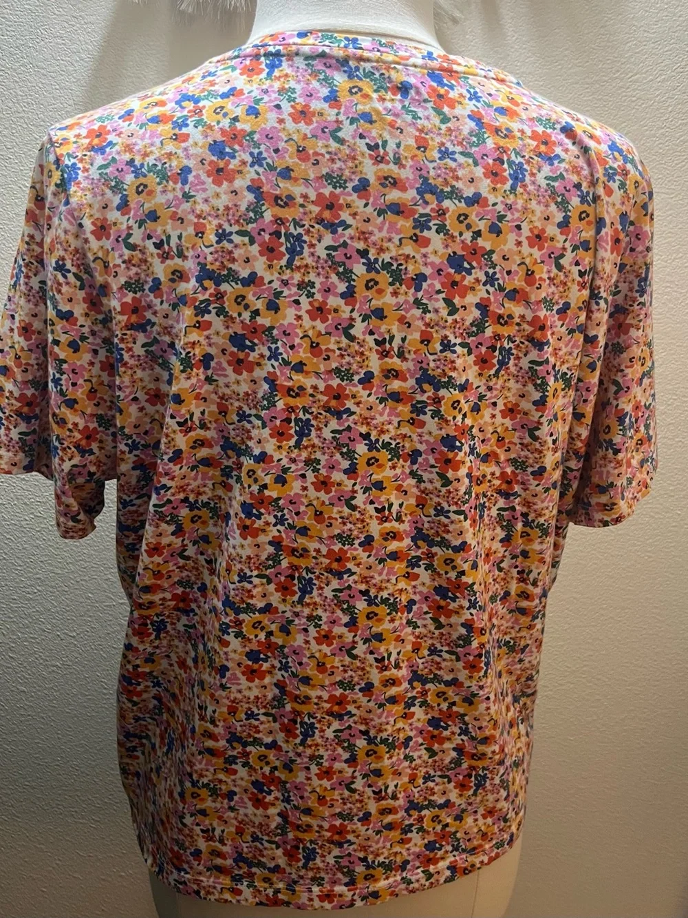 Lands' End Multicolor Floral V-Neck Short Sleeve Top